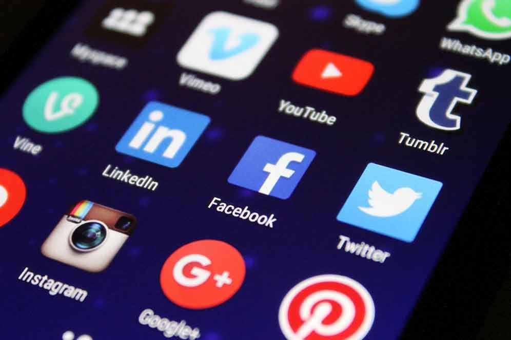 What to Post Weekly on Social Media